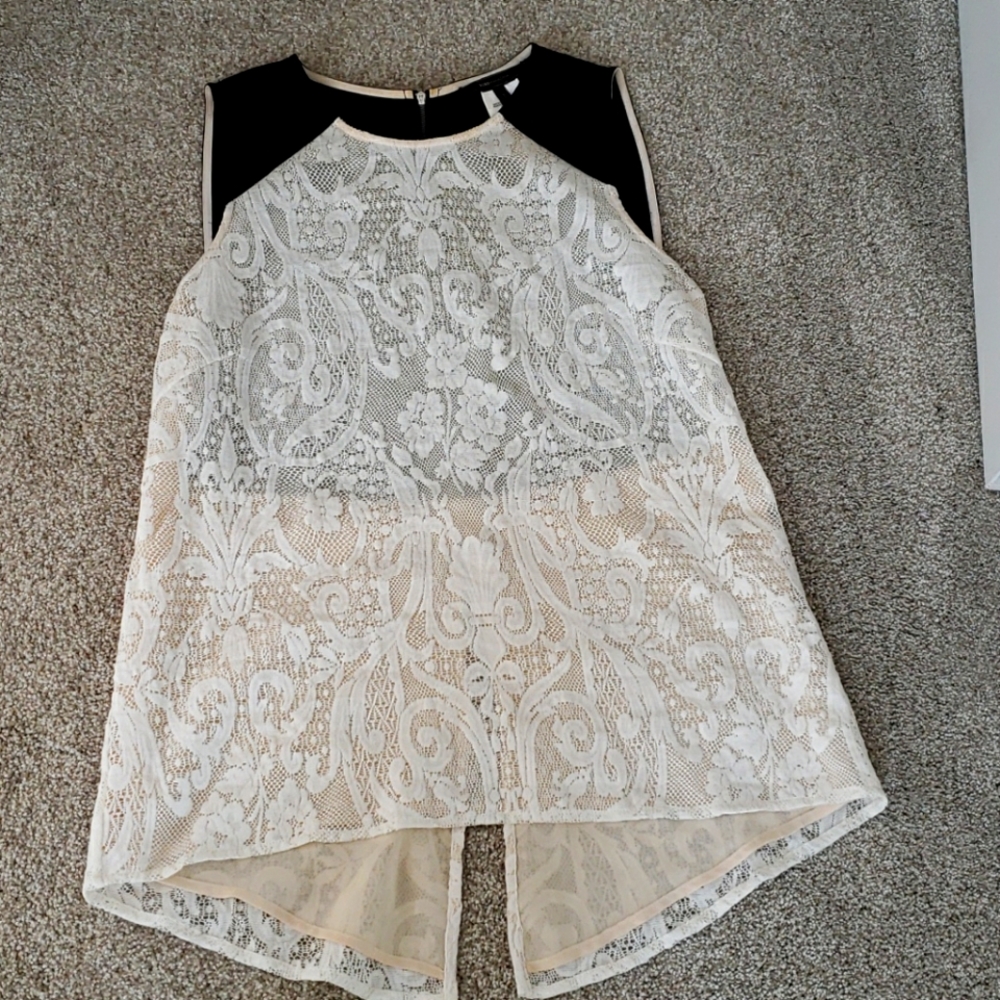 BCBGMAXAZRIA Women's Kaley Sleeveless Lace Top